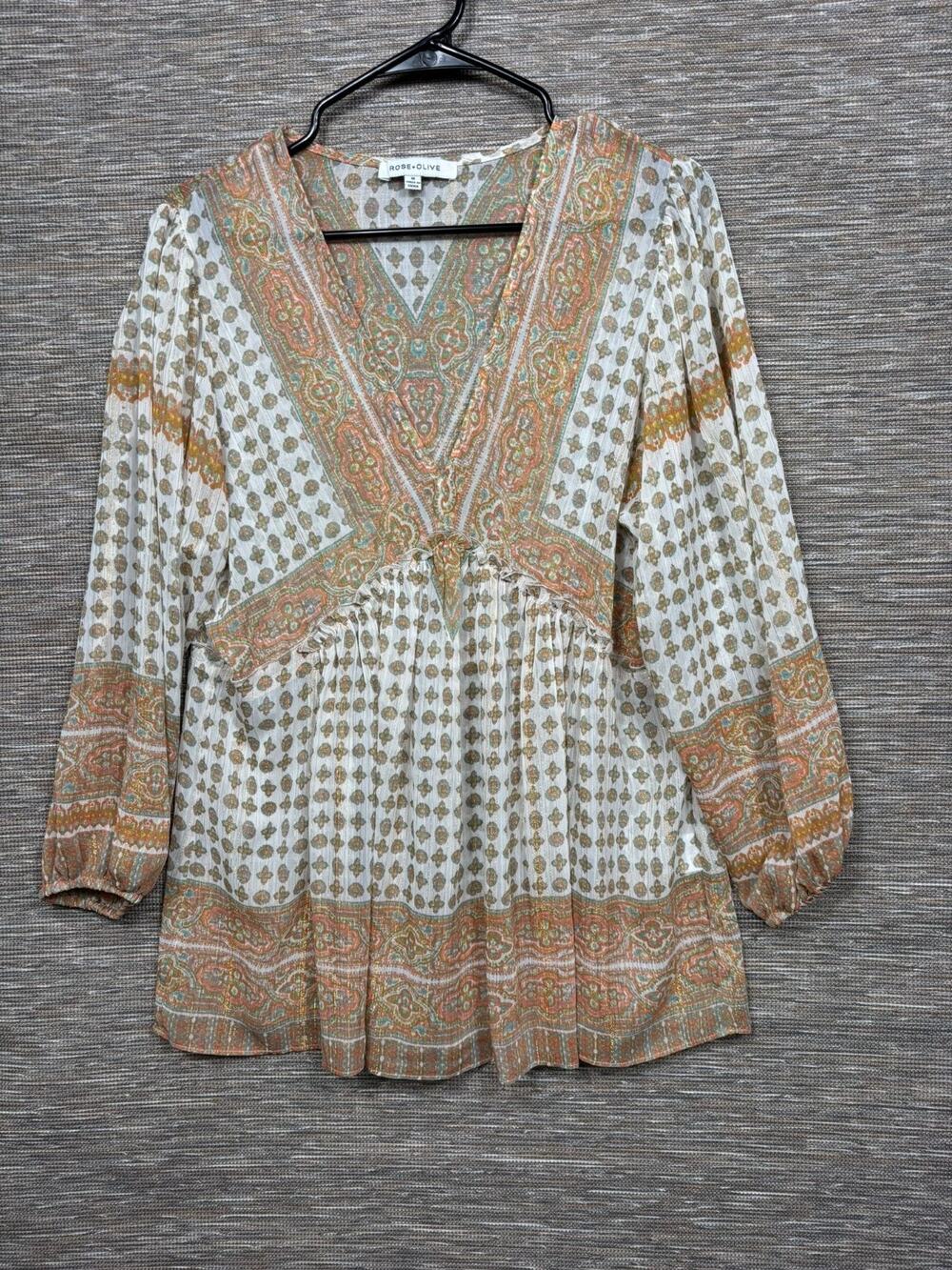 Rose + Olive Floral Print Sheer Metallic Shirred V-Neck Tunic Top Womens Size M